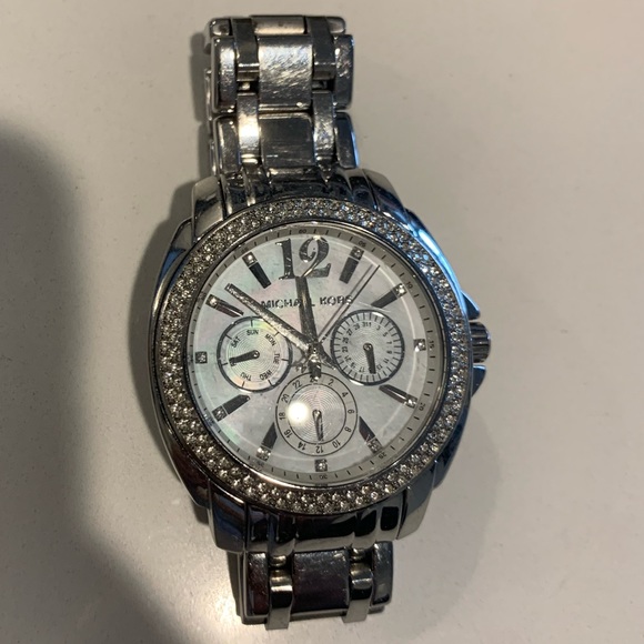 LOT OF 2 MICHAEL KORS WATCHES - Picture 4 of 13